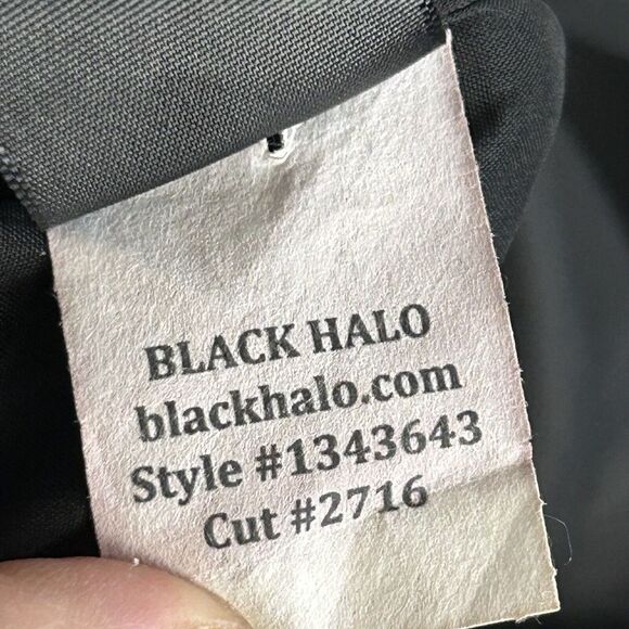 Black Halo Women's Black Sleeveless Sheath With Shoulder Pads Pockets Size 2 - Picture 13 of 13